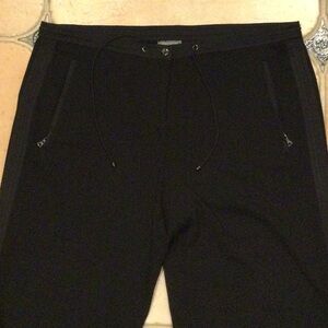Woman’s Black Jogger Pants Ann Taylor 4
